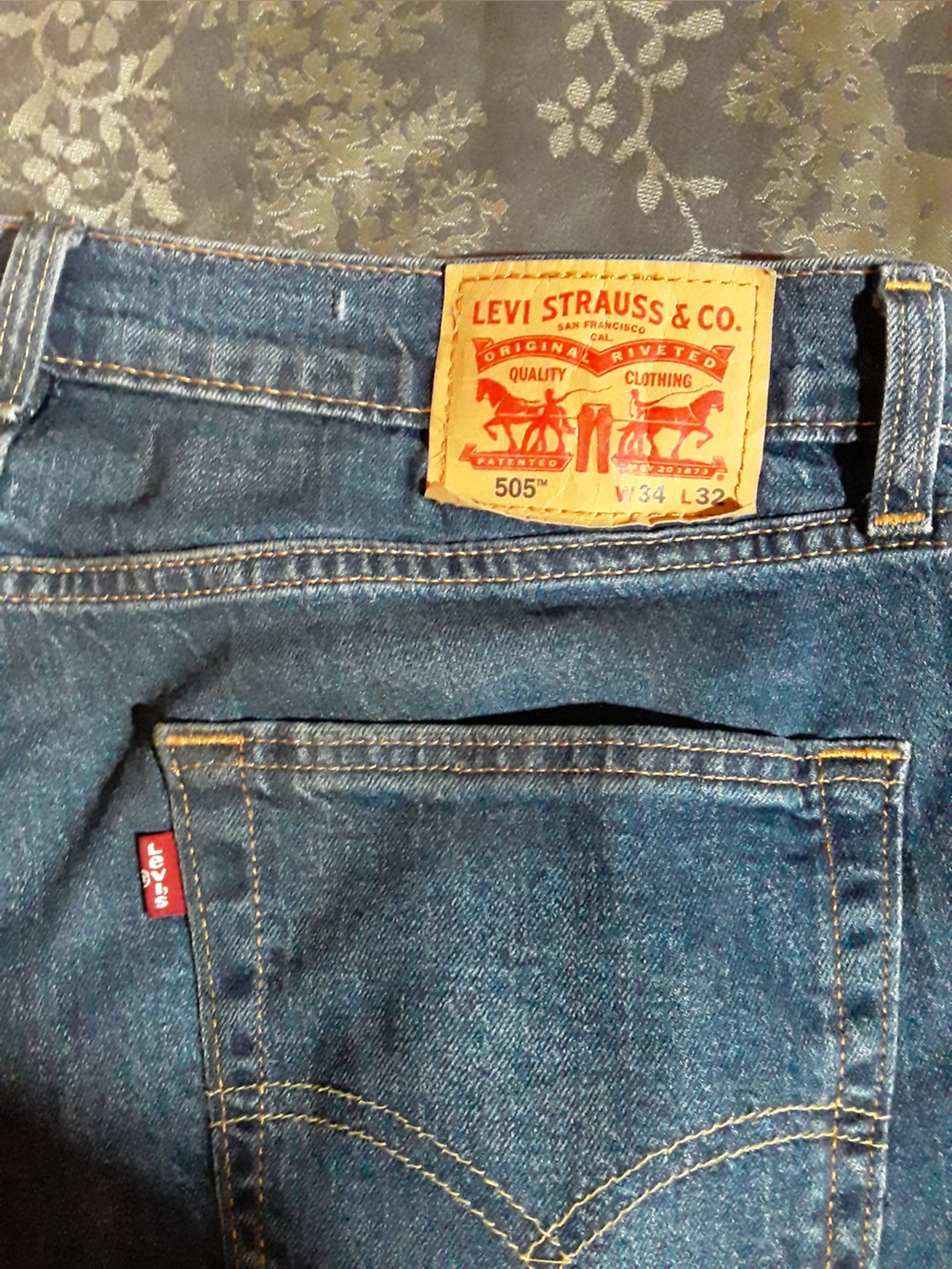 Levi’s 505 Regular Fit Straight Leg Jeans Dark Wash Men’s Size 34x32